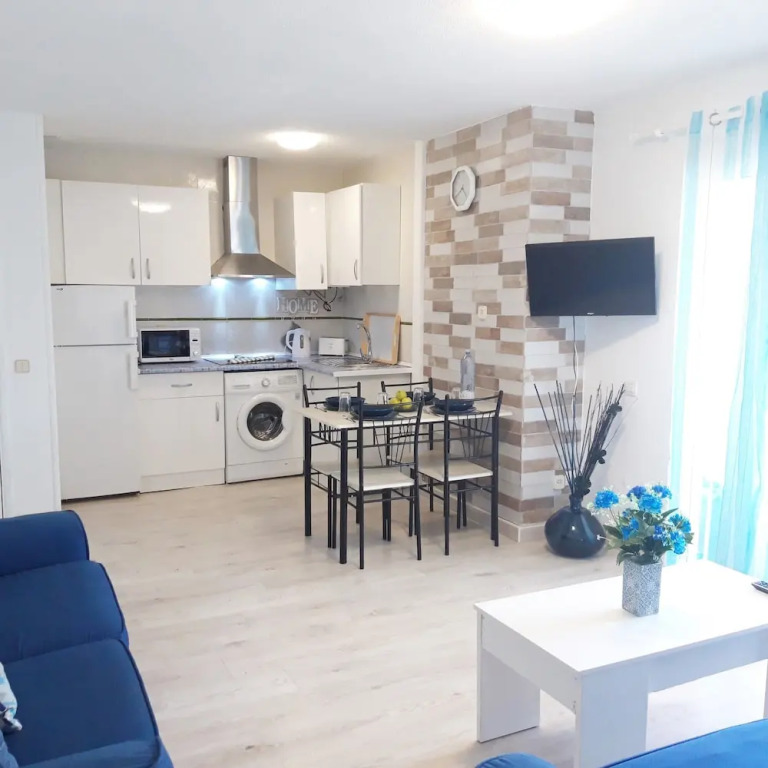 Ocean Looking Apartment
