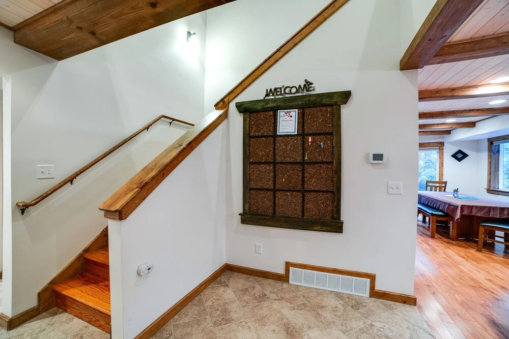 50mbr - Hot Tub - Pets Ok - Wi-fi - Sleeps 8 3 Bedroom Home