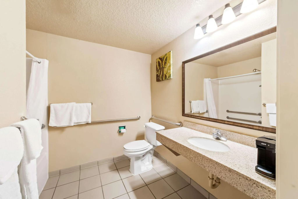 SureStay Plus by Best Western San Antonio Fiesta Inn