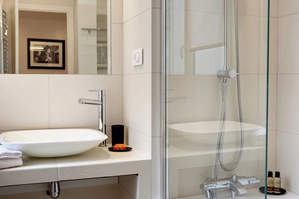 Paris Sevigne Elegant residence