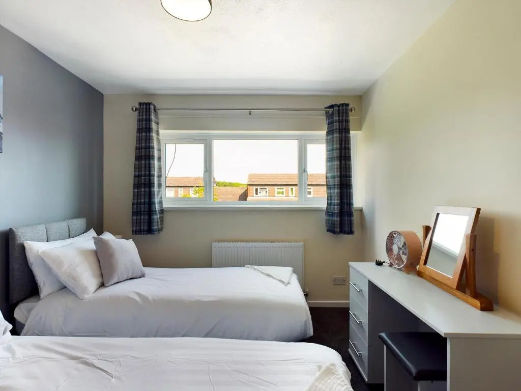 Tranquil Telford Retreat - 3 Bedroom House