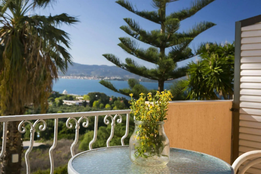 Panorama Fanari studios and apartments