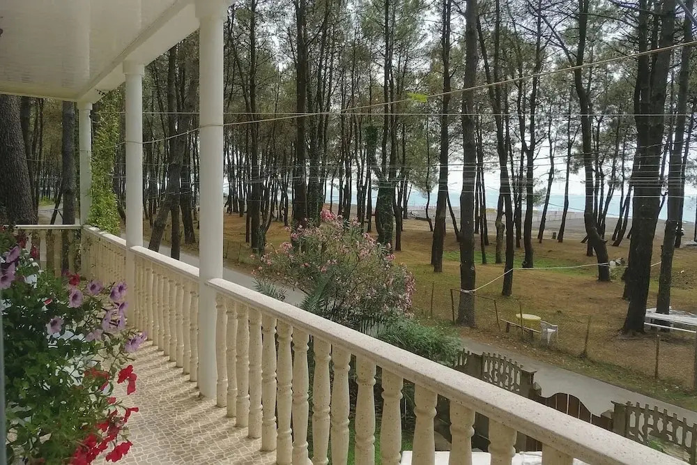 Il Piccolo Paradise, the Italian Haven in Black Sea