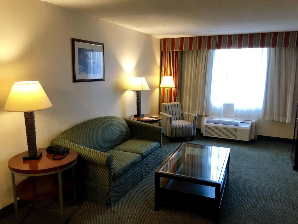 Edison Hotel