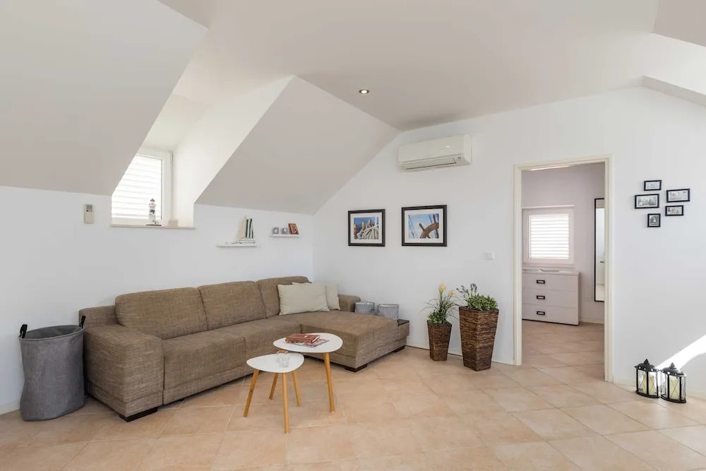 Apartments Odin