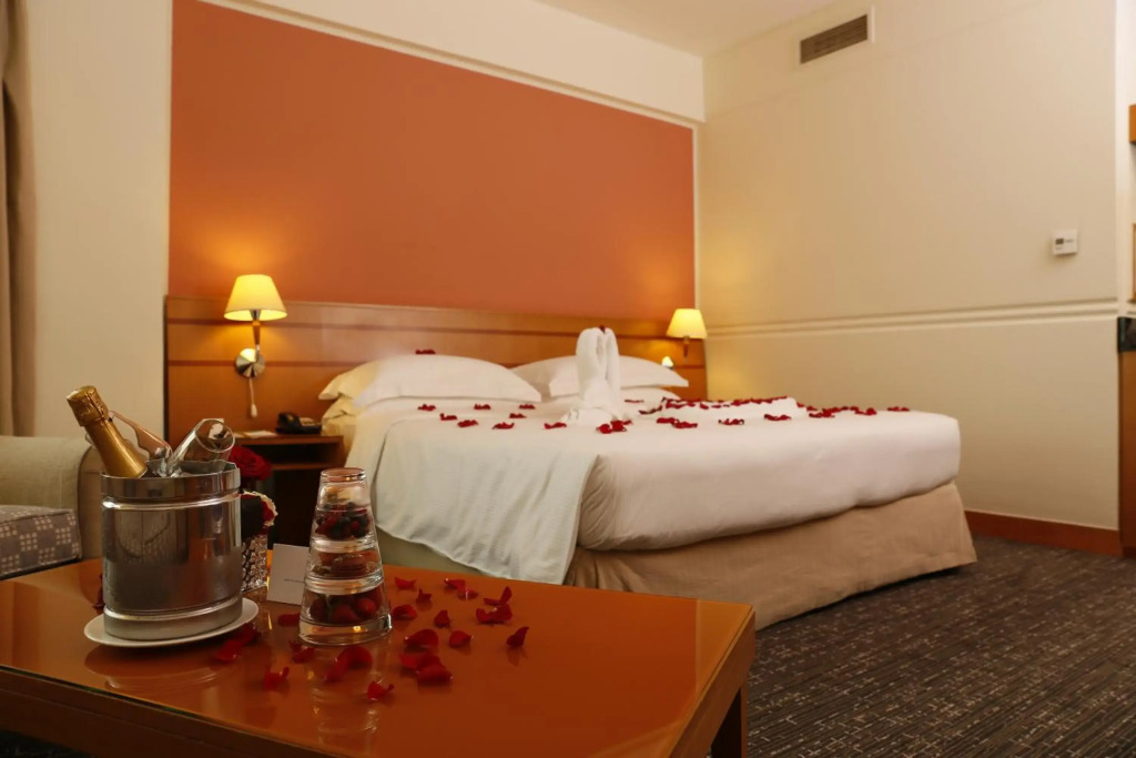 J5 Hotels - Port Saeed