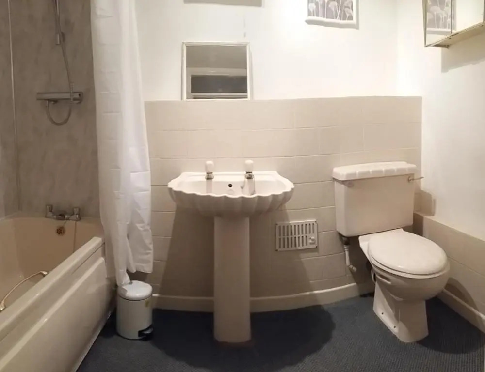 Clarence Road Apartment