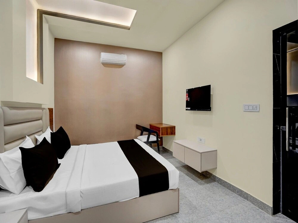 Townhouse Subharti University Meerut