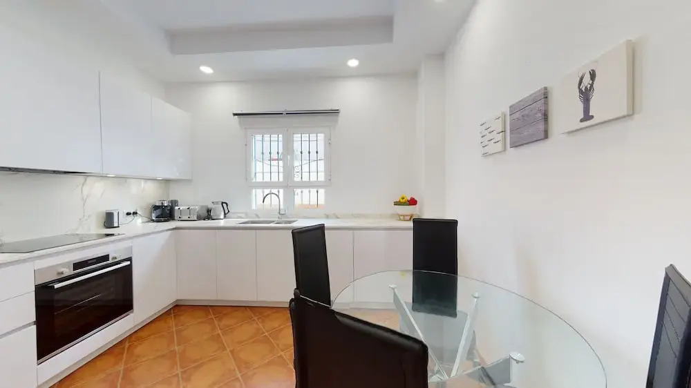 5 Bedroom-PrivatePool-Balcony-Sea View-Nerja