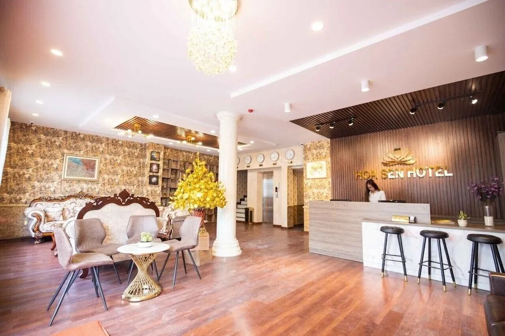 Hoa Sen Hotel 103