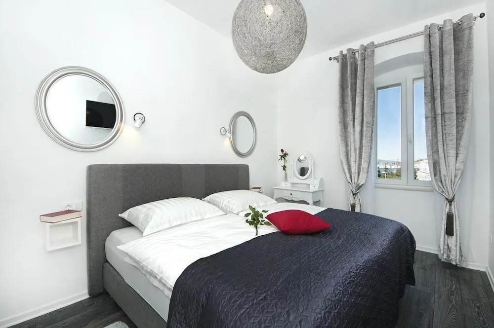 Apartments Mihaela