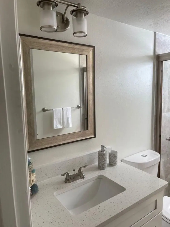 Three Bedroom Apartment #7 -- 2737 NPB -- Vusa Three Bedroom Condo Apartment