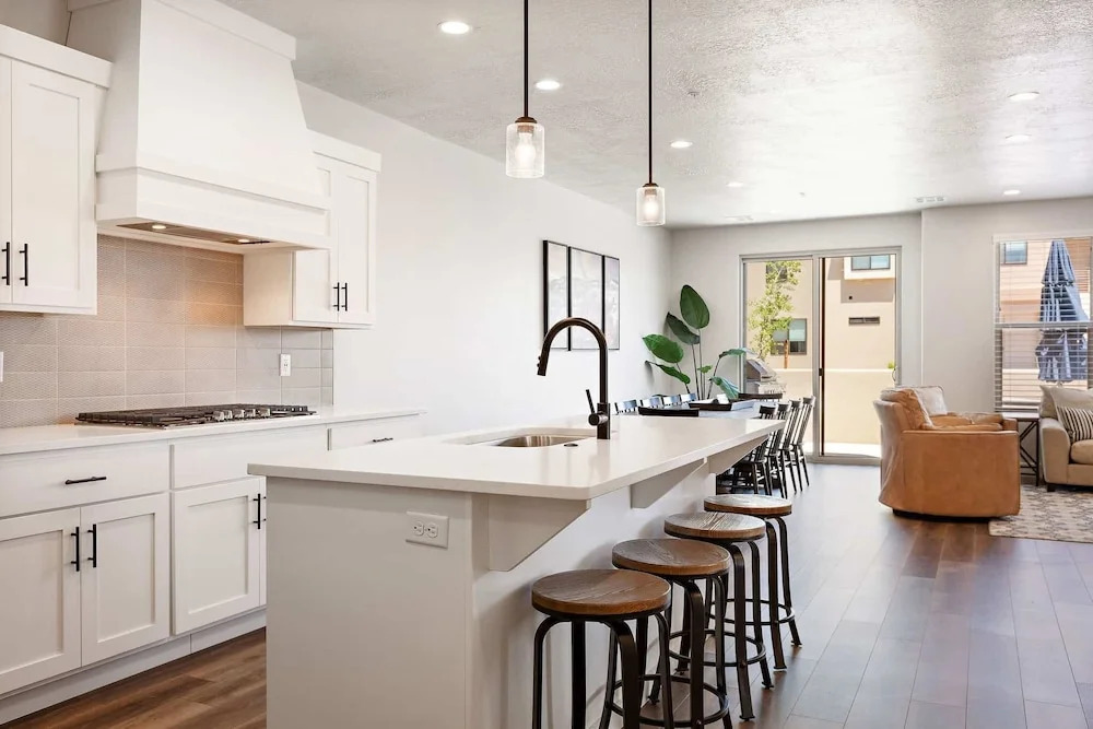 Adventure HQ 1 townhouse