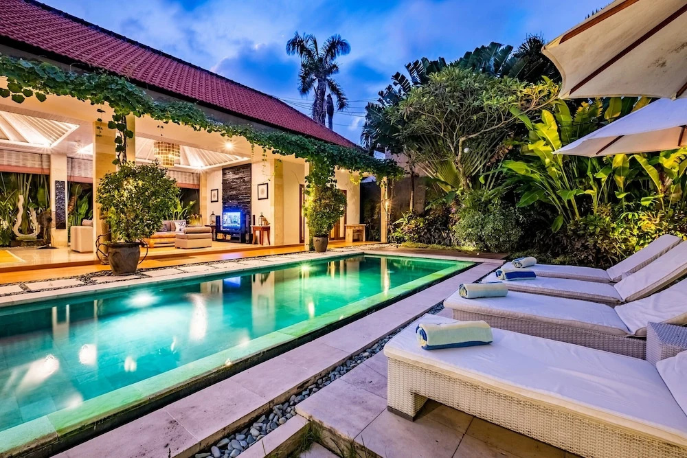 Central Seminyak Villa Martini