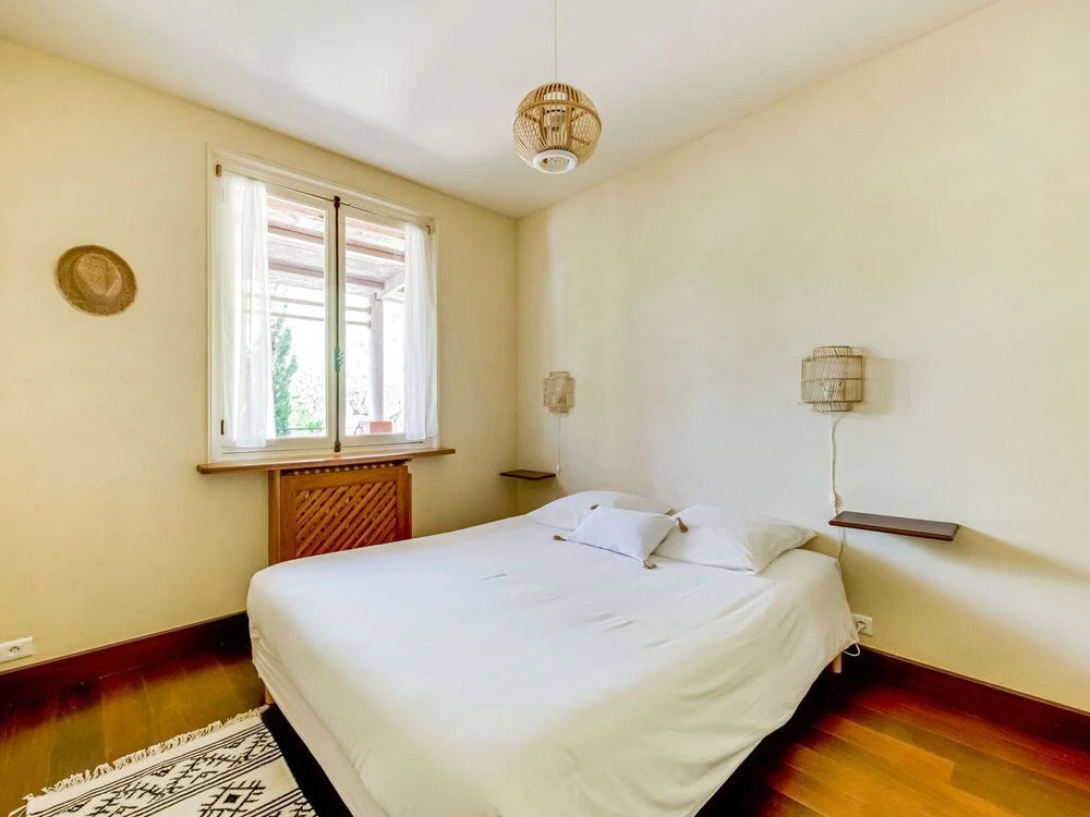 Secluded Holiday Home in La Croix Valmer Near Seabeac