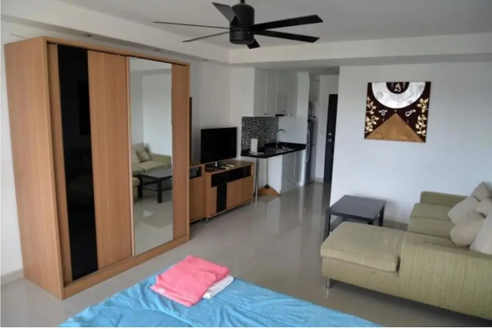 Pattaya Plaza Floor 6