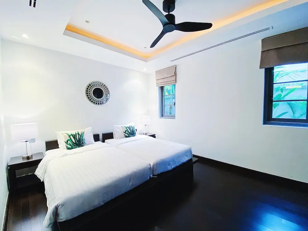 Fabulous 2br Pool Villa Walk to Bangtao Beach and Catch Club