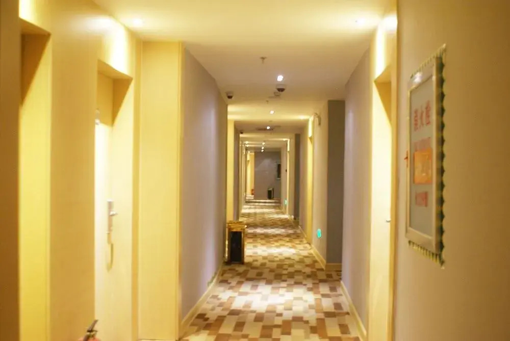 Motel 168