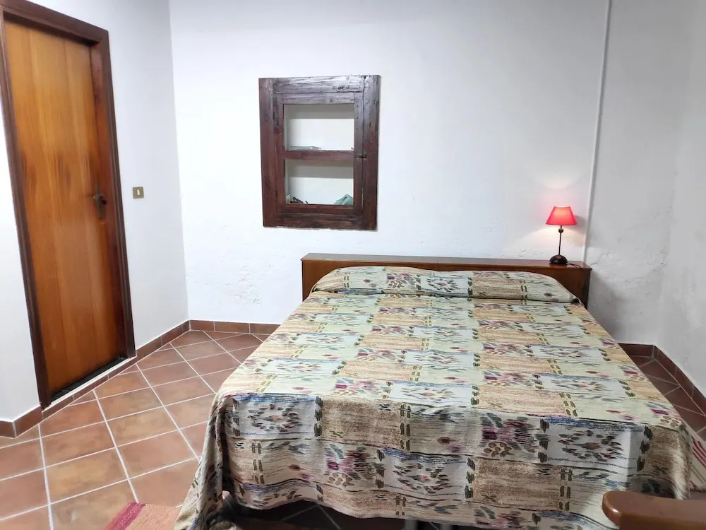 Studio in Mongiove, With Enclosed Garden Near the Beach