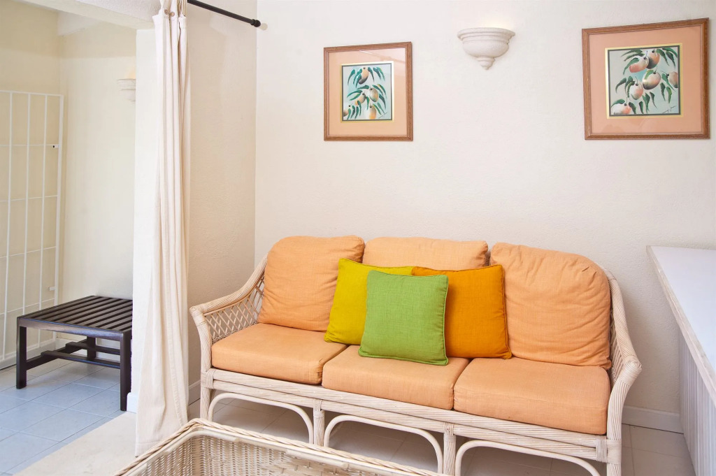 Regent Apartments
