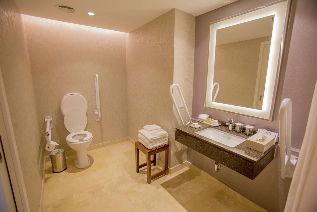 Hilton Pilar