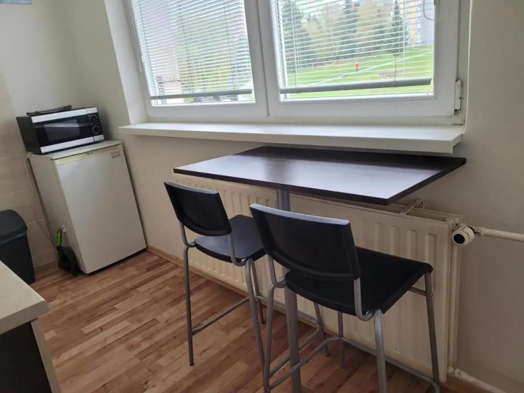 APARTMÁN ROŽŇAVA city & parking