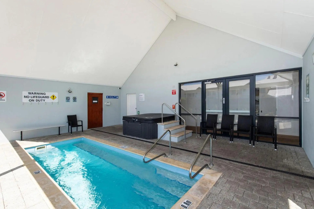 Escape to 64 at Cape View Resort