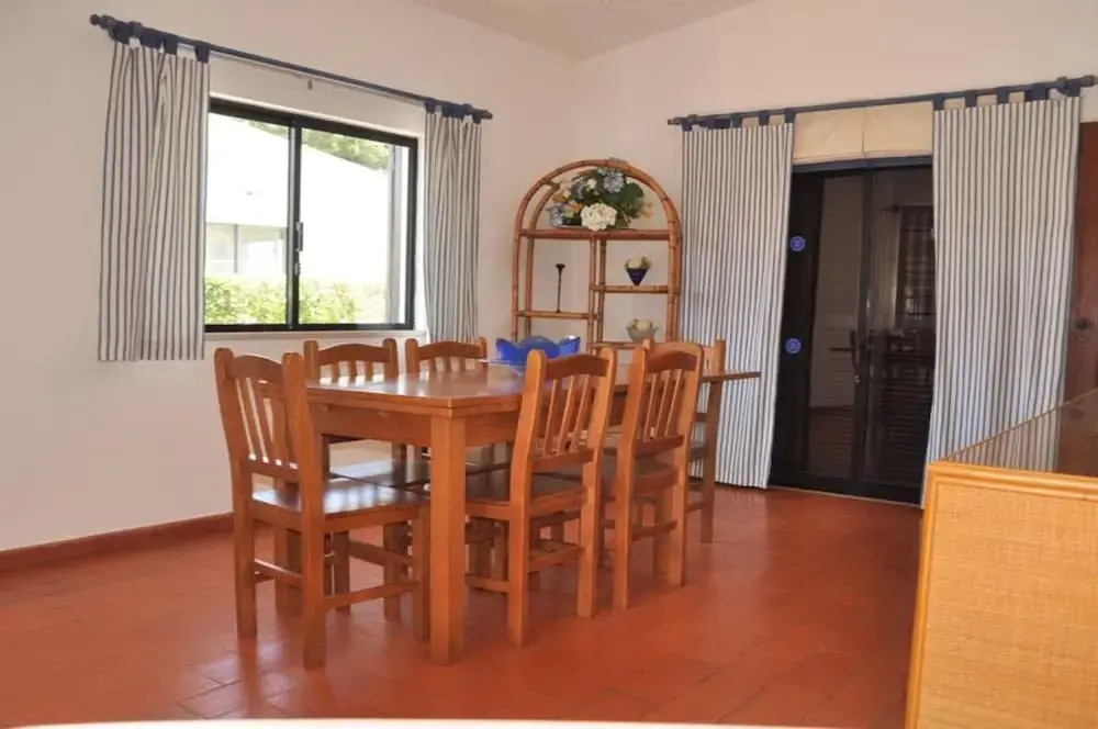 Residential Area, Private Pool, On-site Parking, Free AC & Wi-fi