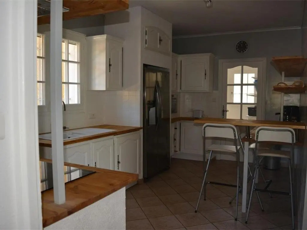 Maison Saint-Maurice-d'Ardèche, 6 pièces, 8 personnes - FR-1-382-62