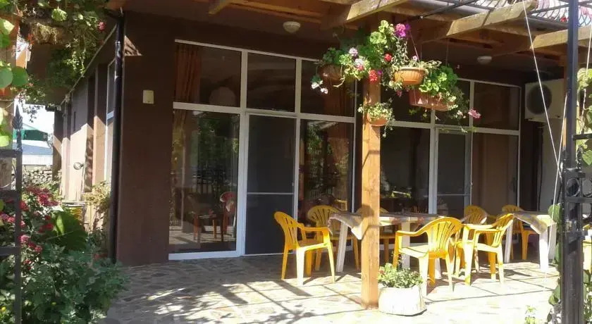 Zora Guest House