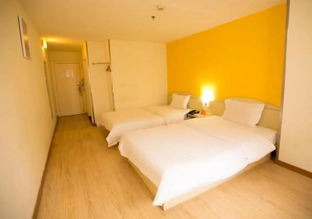 7 Days Inn Changsha Yinpenling Aokesi Square Branch