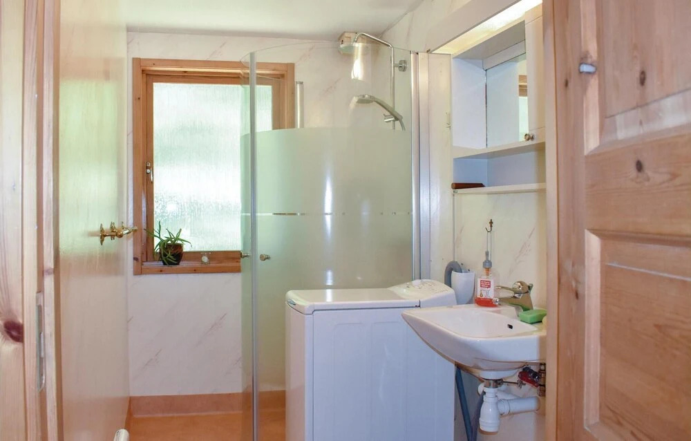 Beautiful Home in Yngsjö With 3 Bedrooms and Wifi