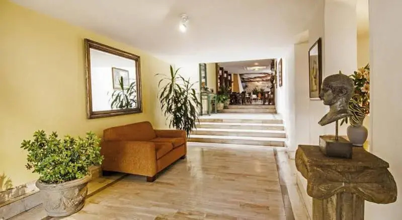 Hotel Excelsior