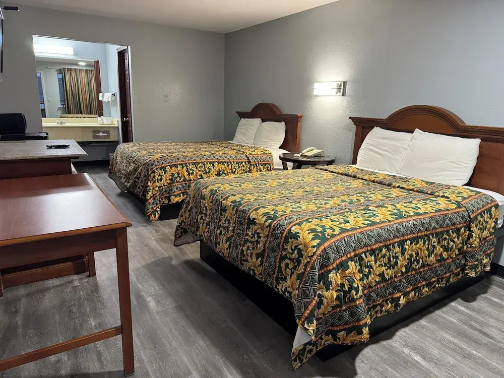 Claremore Motor Inn