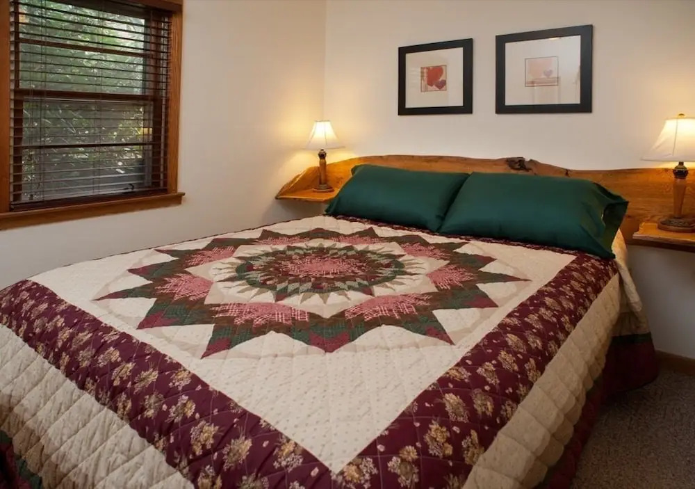 Opossum Creek Retreat