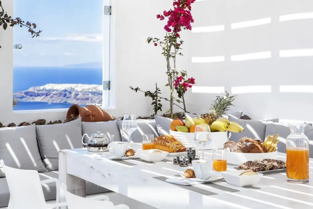 Immaculate 5-bed With Pool - Villa Eros Sea