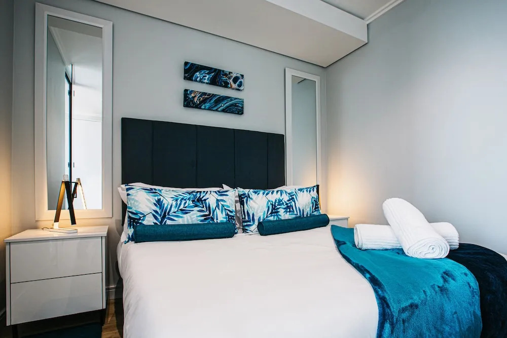 Ellipse Waterfall Executive Apartments