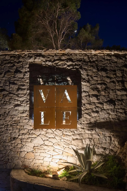 Vale Residence - exclusive & private property by the sea