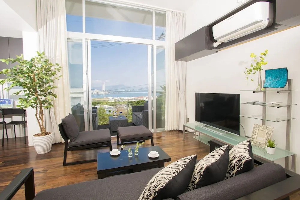 Resort House Plus-One