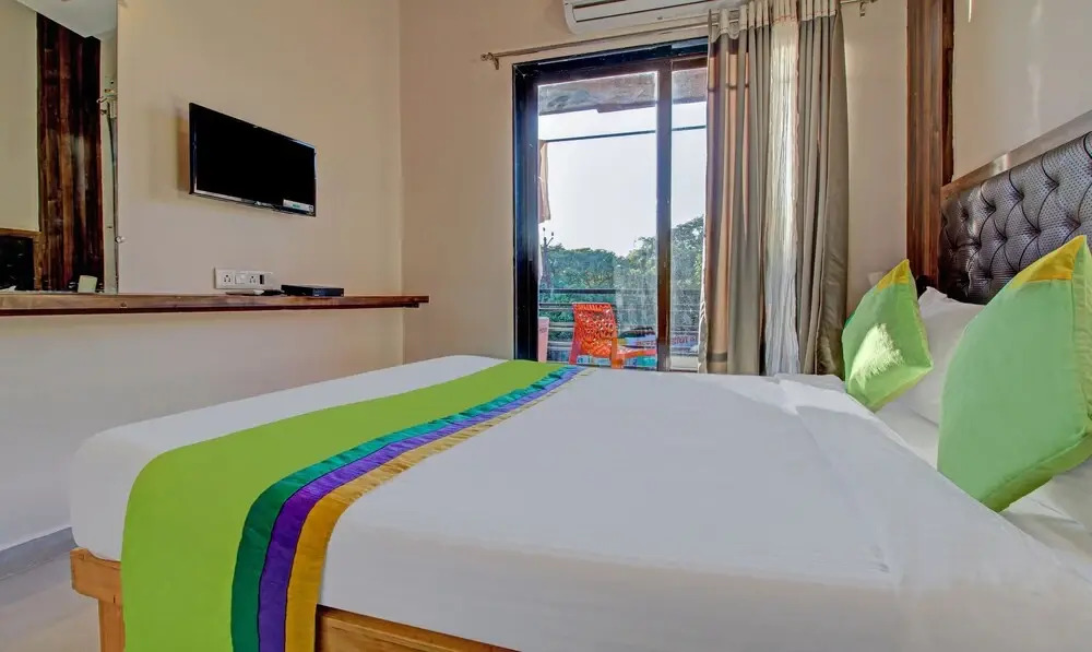 Treebo Trend Hotel Green Woods