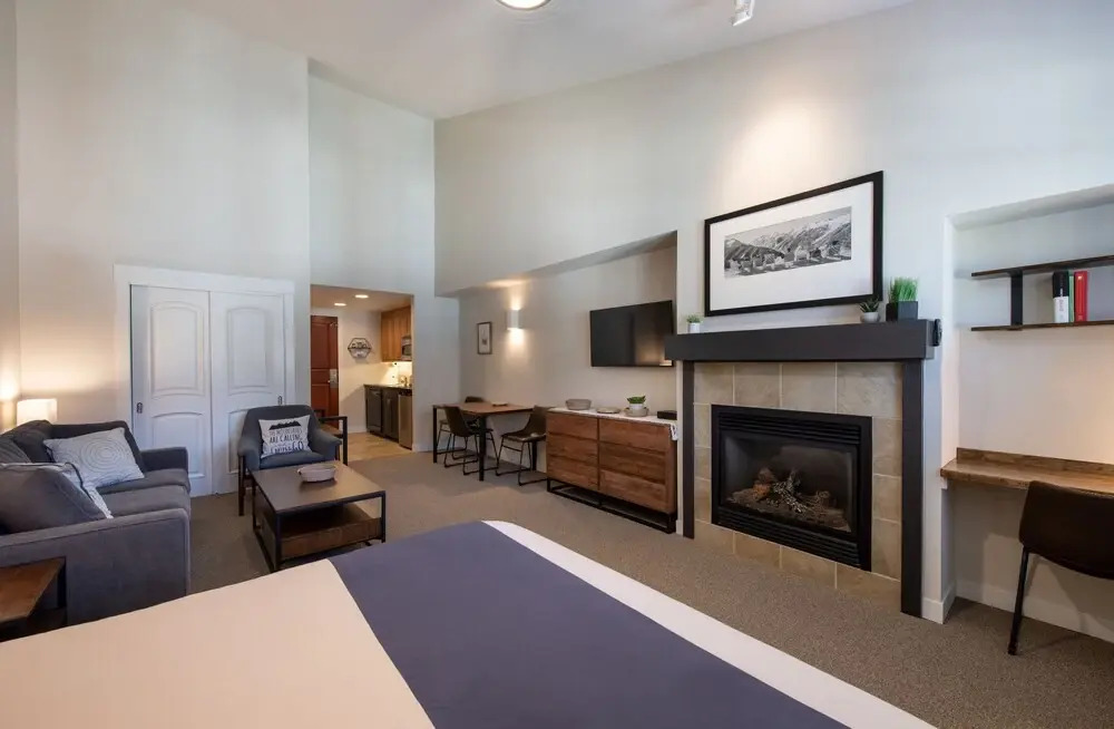 Sixth Floor Studio with Village and Mountain View - Fraser Crossing/Founders Pointe Premium-Rated 4669