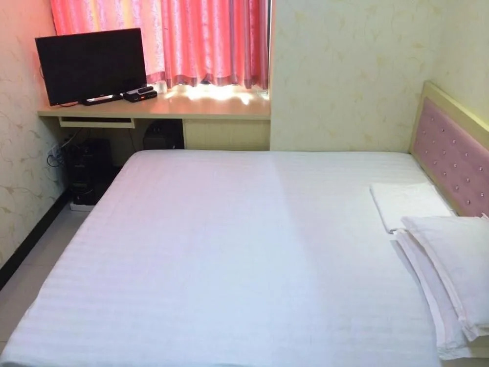 Jintaohong Taoyuan Hotel