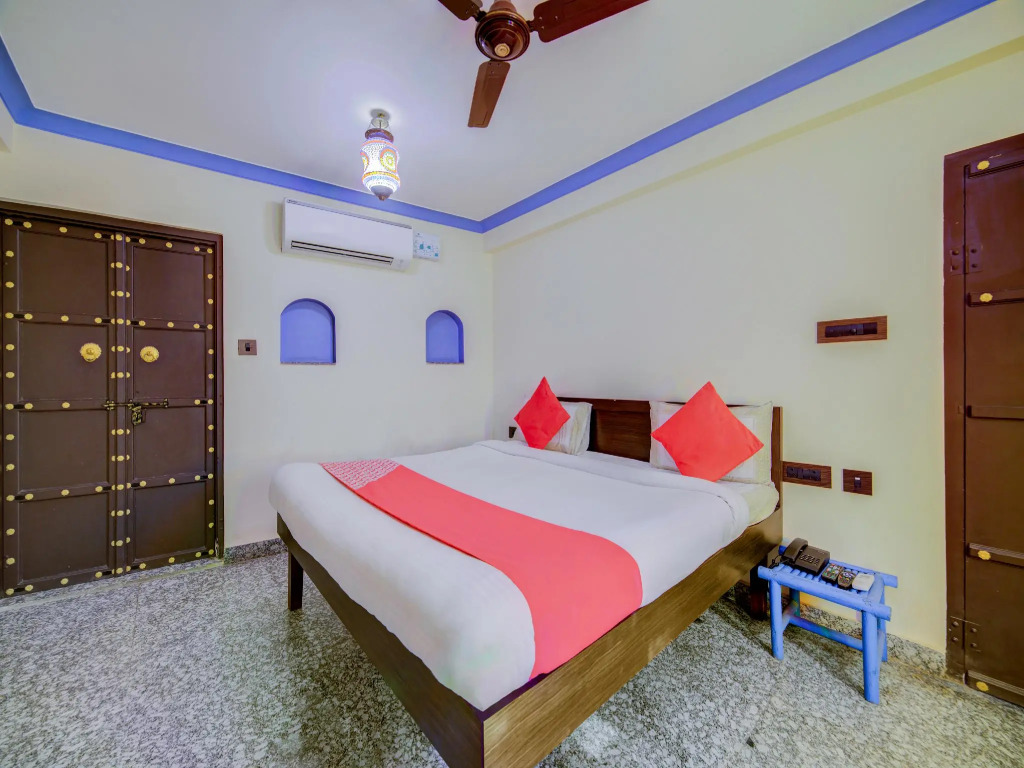 OYO Flagship 14537 Hotel Amer Haveli