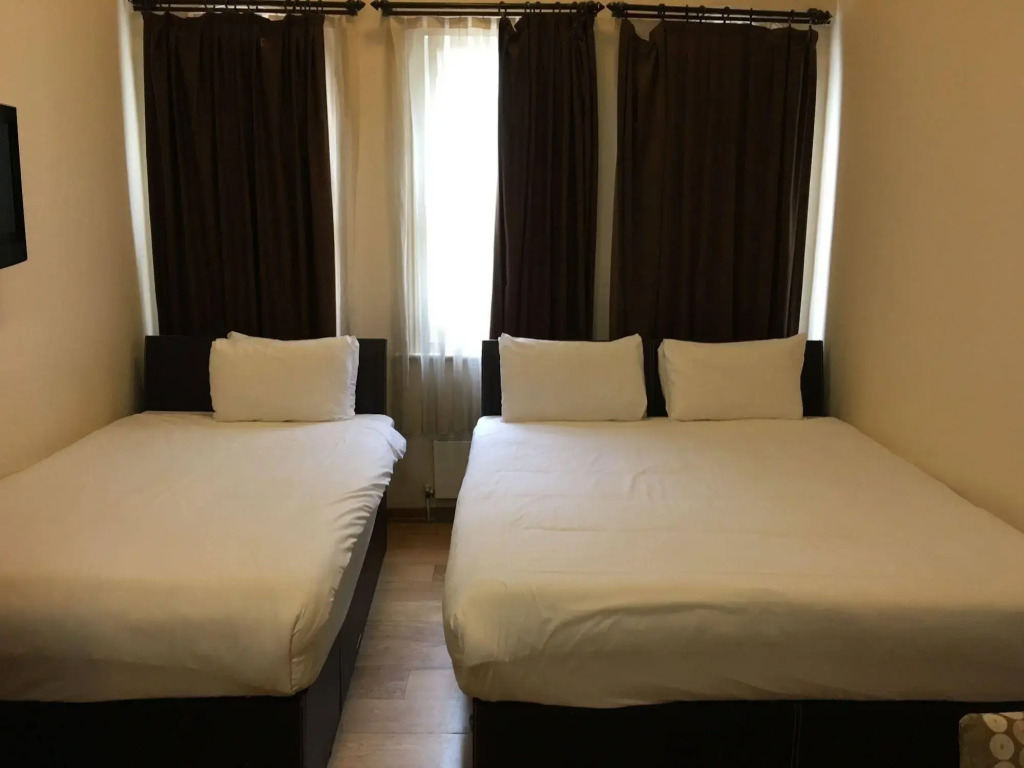The Royale Chulan Hyde Park Hotel