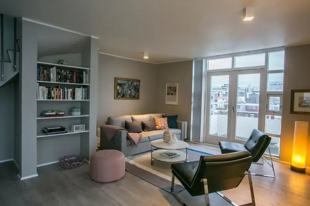 Penthouse downtown Free parking