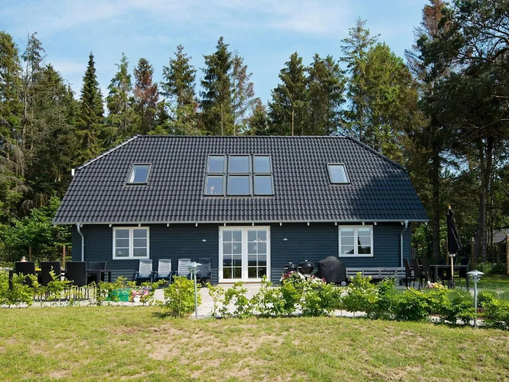 10 Person Holiday Home in Glesborg