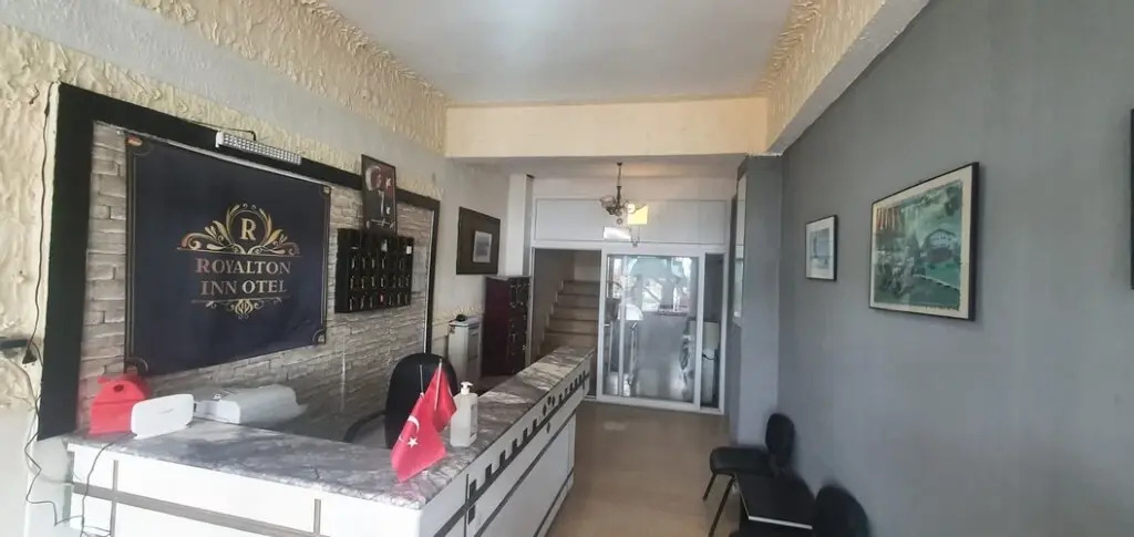 Royalton Inn Hotel