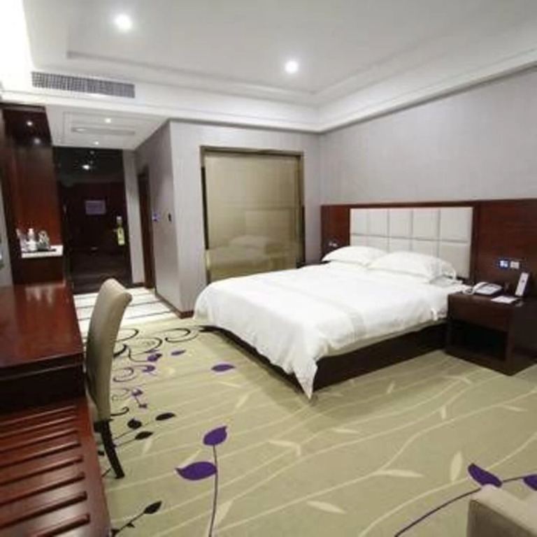 Baihe Hotel (Foshan Lecong Tianyoucheng)