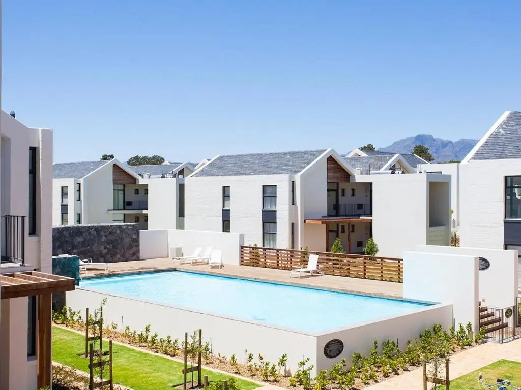 Polo Village 8 Val de Vie Estate