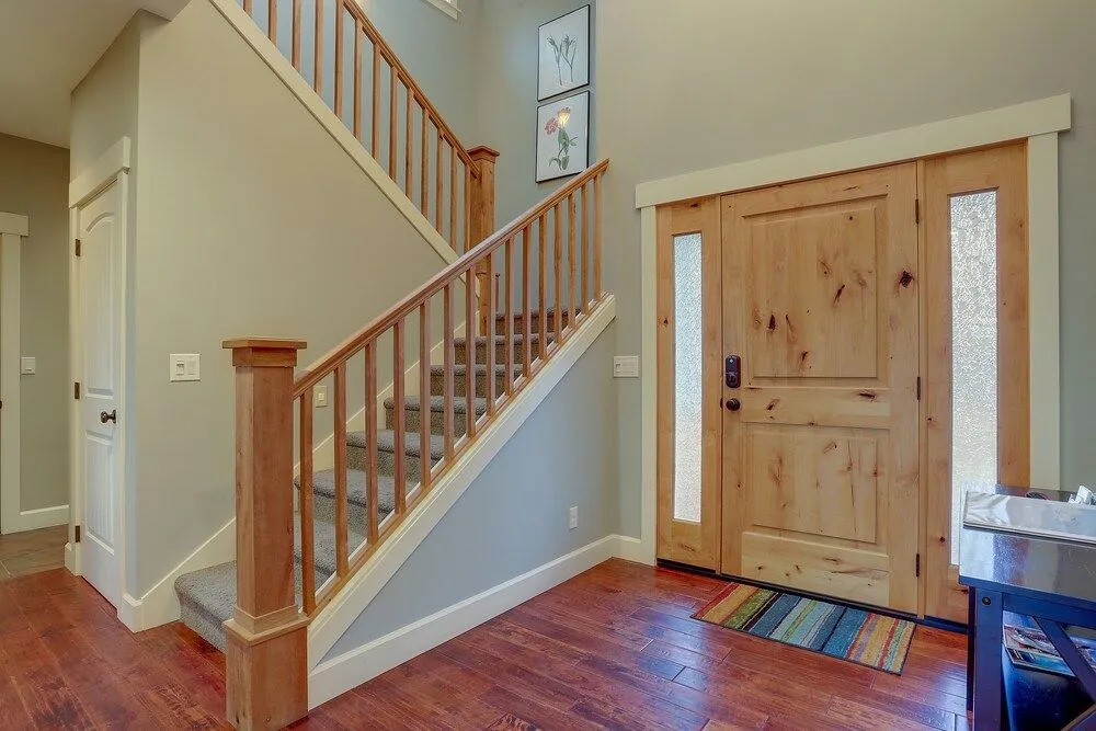 Spacious Five Peaks Home with Soaking Tub and BBQ by RedAwning